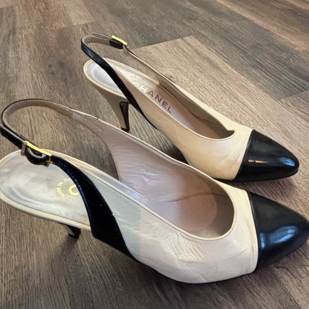 Vintage Chanel Capretto black and beige sling back high heels (size 8)